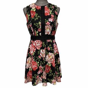 Disney Princess Sleeveless Dress Size M Black Pink Red Floral Lace Skater Skirt